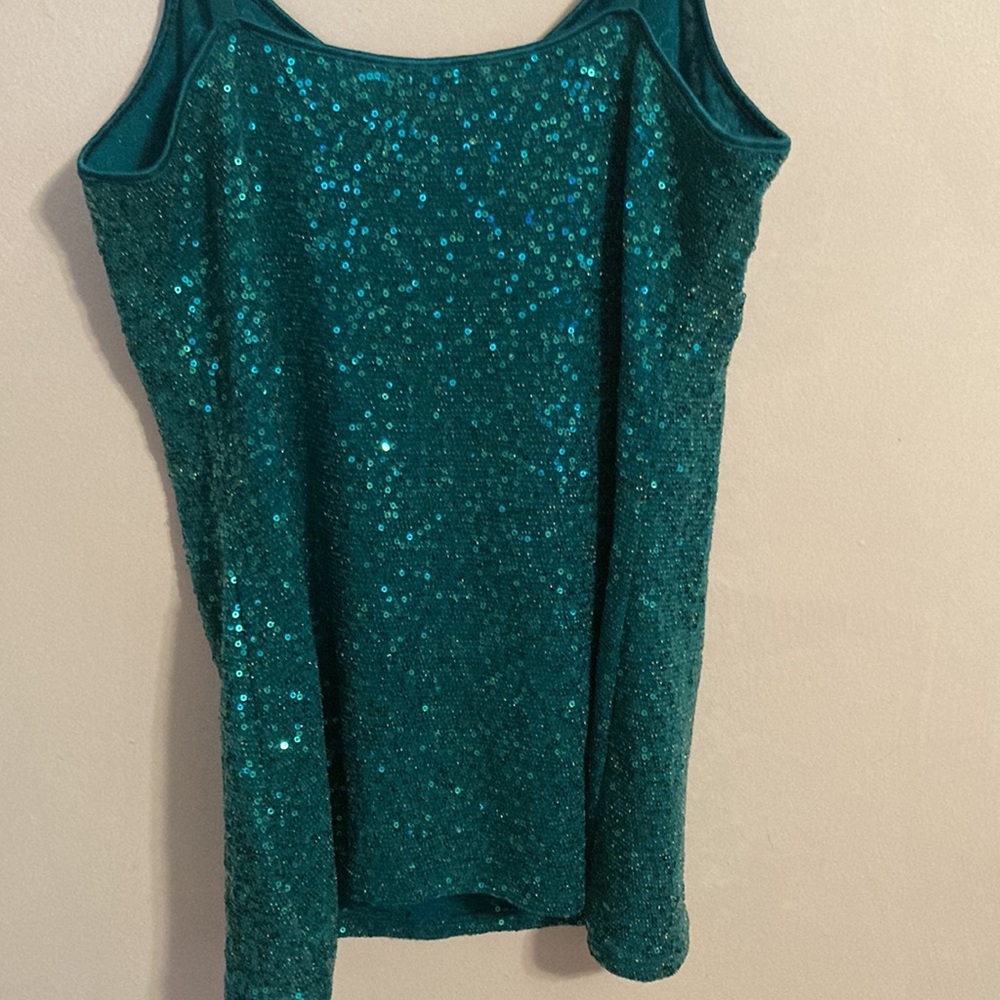 🟪 Express Women’s Green Sequin Adjustable Strap Camisole (size M) - Picture 2 of 7